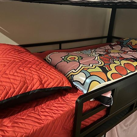 Ferry Hostel Нюарк Екстериор снимка